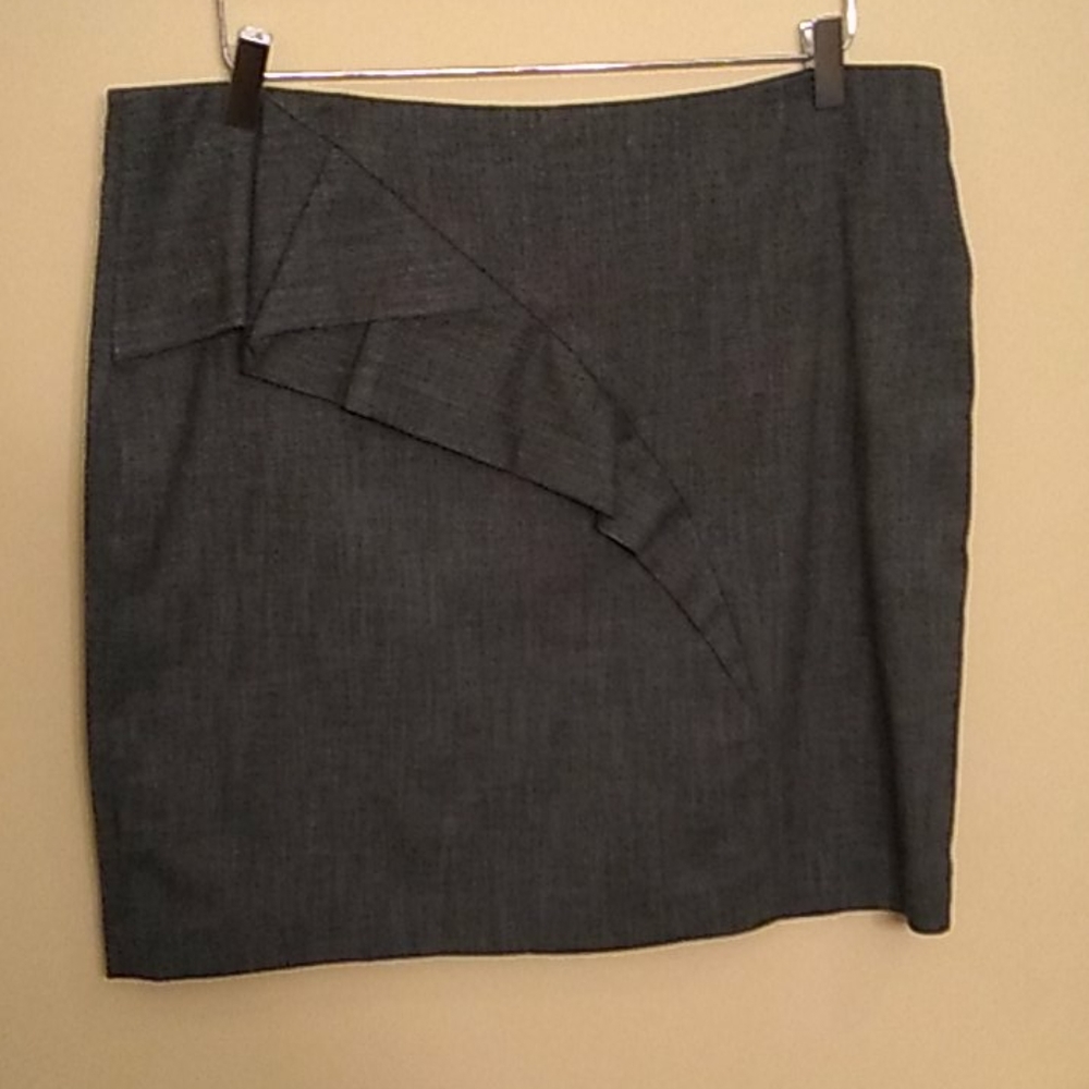5 for $20! The Limited Jodi Arnold Grey Skirt